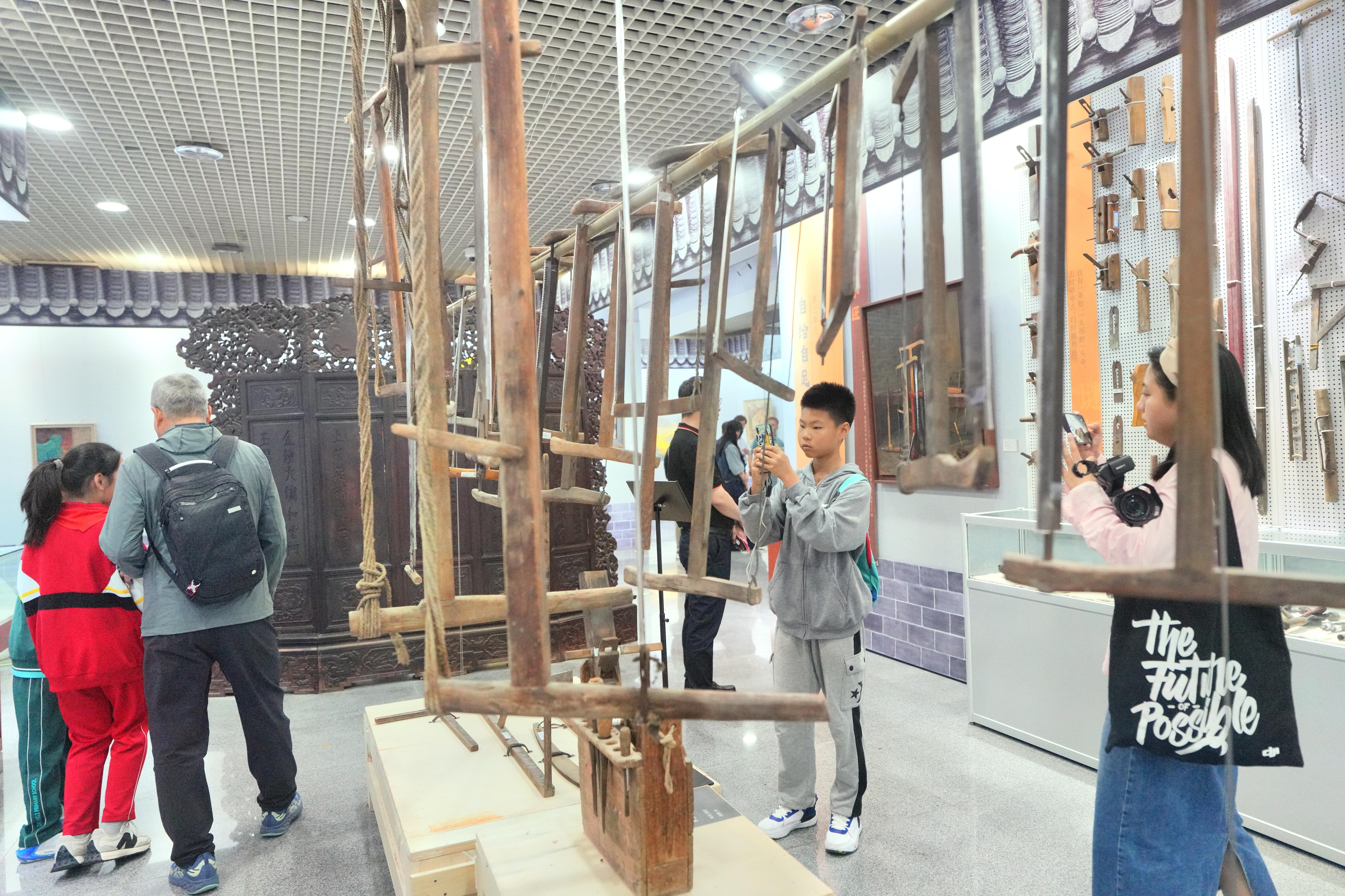 和冠欣260517-“乡愁——西山永定河文化艺术展”在永定河文化博物馆开展6