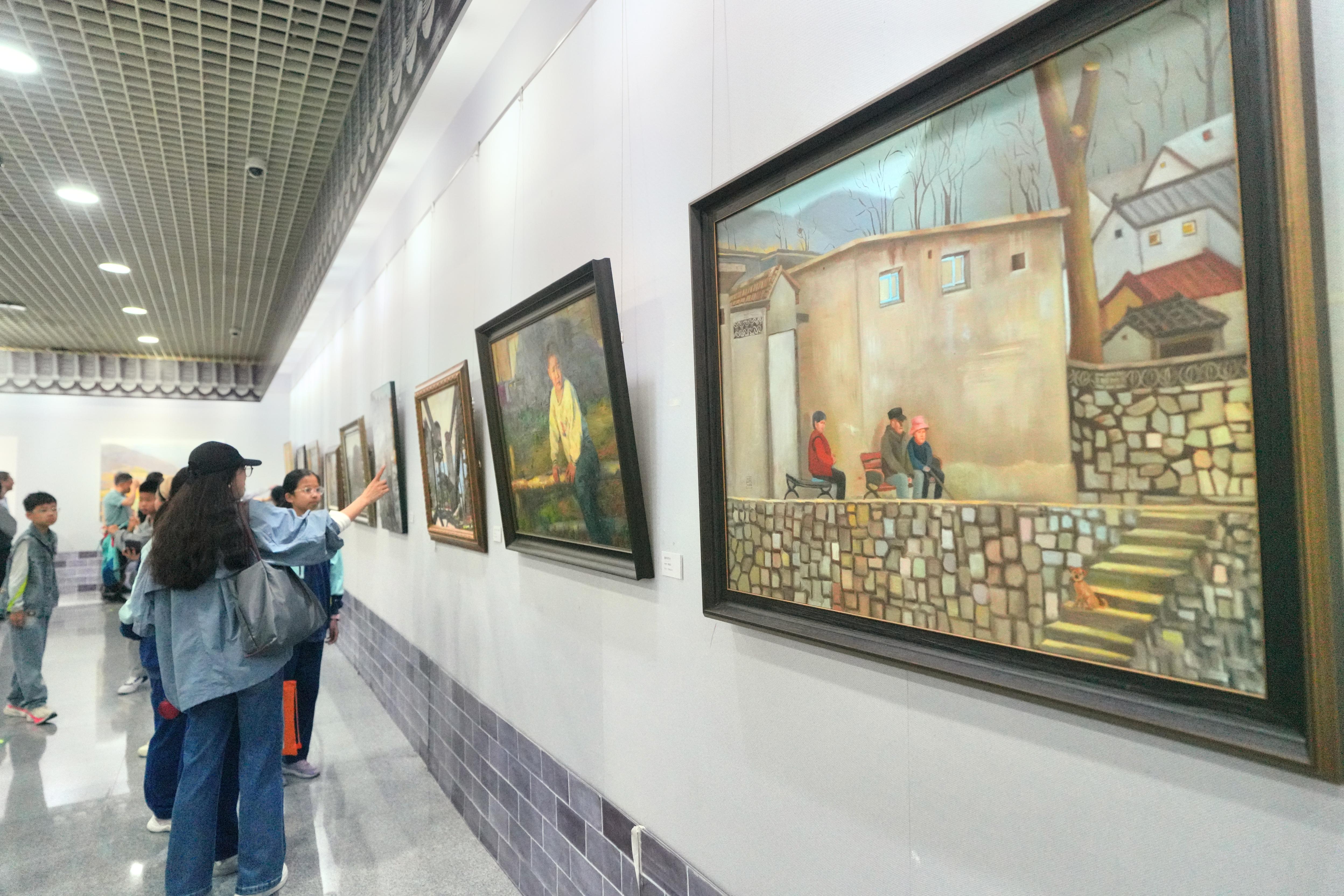 和冠欣260517-“乡愁——西山永定河文化艺术展”在永定河文化博物馆开展5